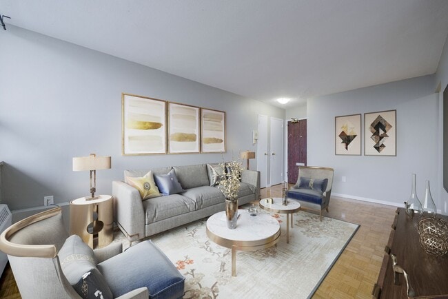 Photo - 100 Spadina Road