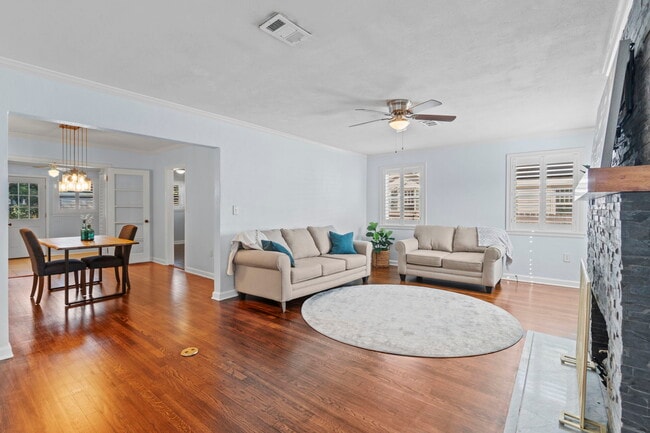 Photo - 1812 E Avery St