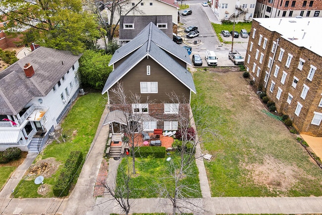 Building Photo - 1137 14th St S Unit B