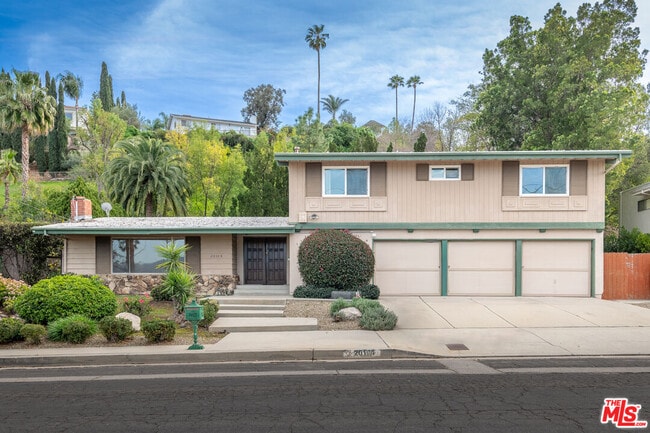 Building Photo - 20164 Santa Rita St