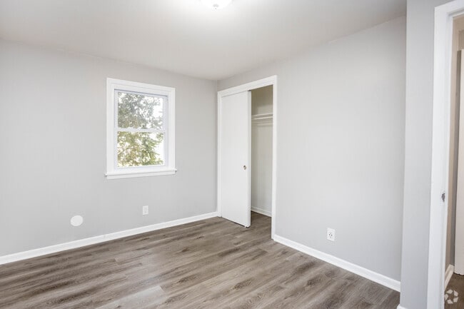 2BR, 1BA