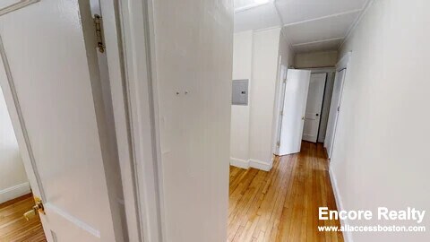 Building Photo - 1179 Boylston St Unit 9