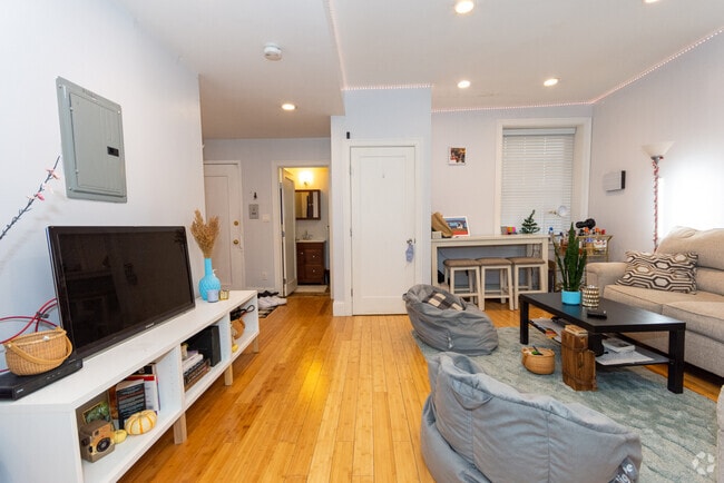 Building Photo - 183 Harvard Ave Unit 2 Rental