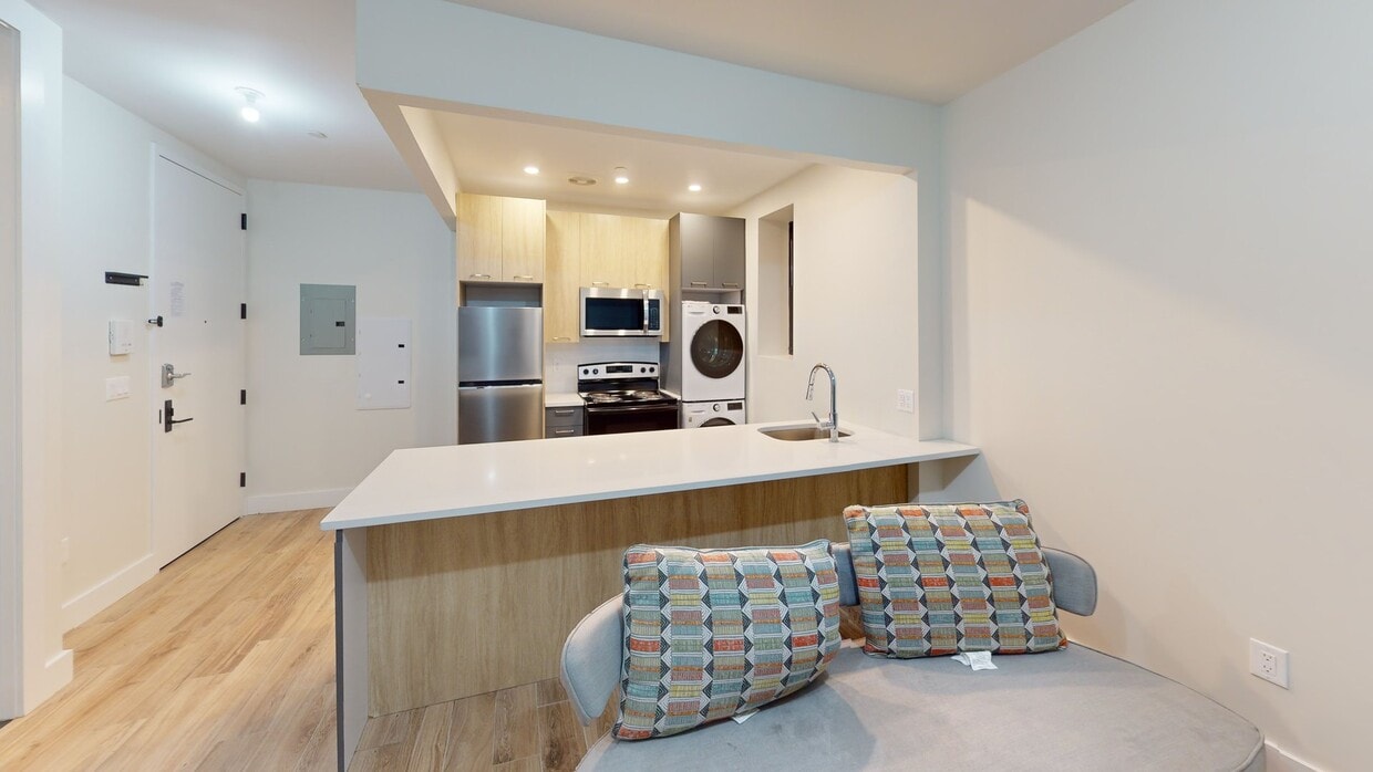 Photo - Private bedroom in 2 bed/2 bath Home