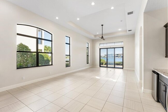 Photo - 241 SE Fascino Cir