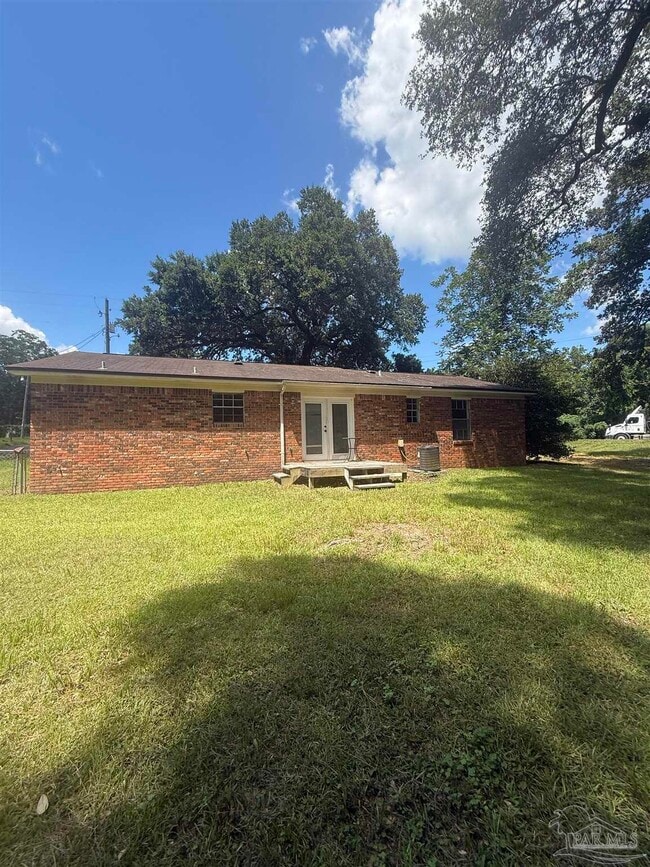 Photo - 5701 Scotland Rd