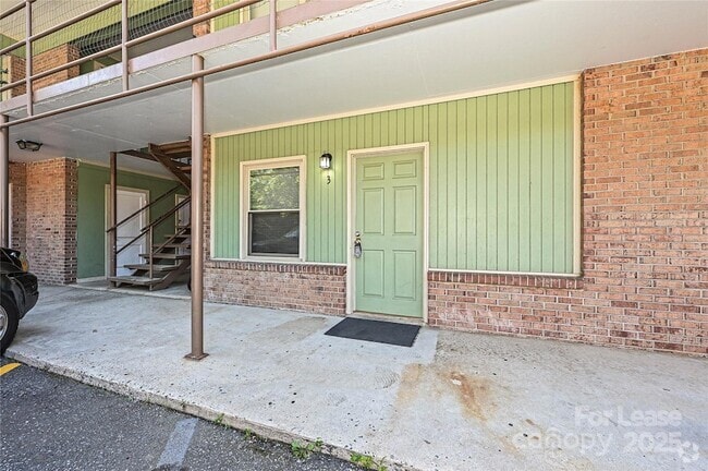 Building Photo - 260 Church St N Rental