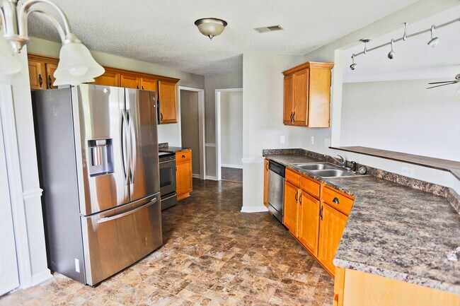 Photo - 1276 Archwood Dr
