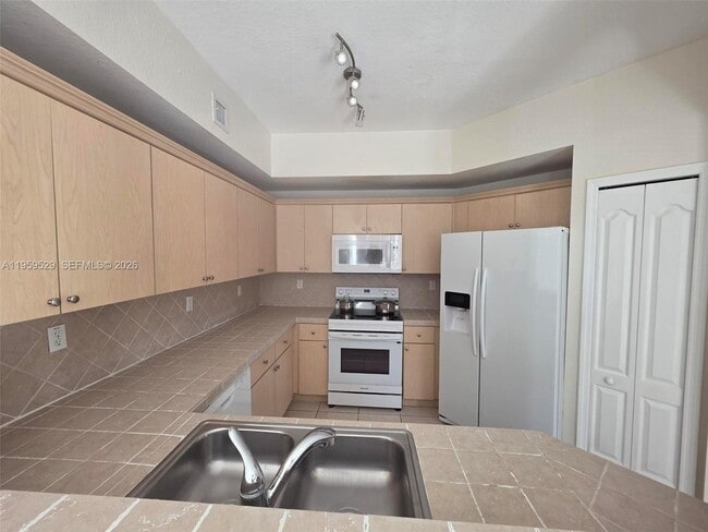 Photo - 8826 W Flagler St Unit 106