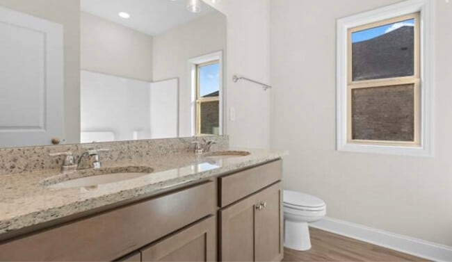 Photo - 117 Fall Mdw Dr