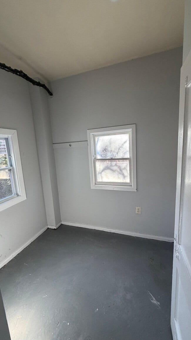 Photo - 2820 Pomeroy Rd SE Unit 1