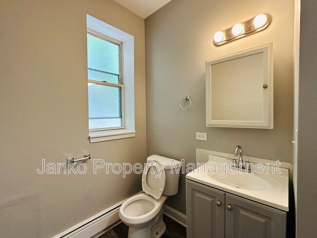 Photo - 62 N Parkside Ave Unit 1