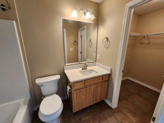 Photo - 6719 Water St