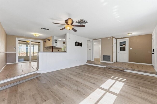 Photo - 4737 Alcea St