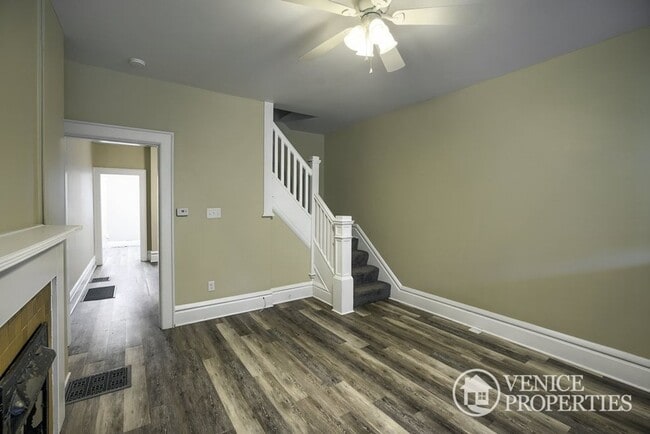 Photo - 2094-2098 Indiana Ave