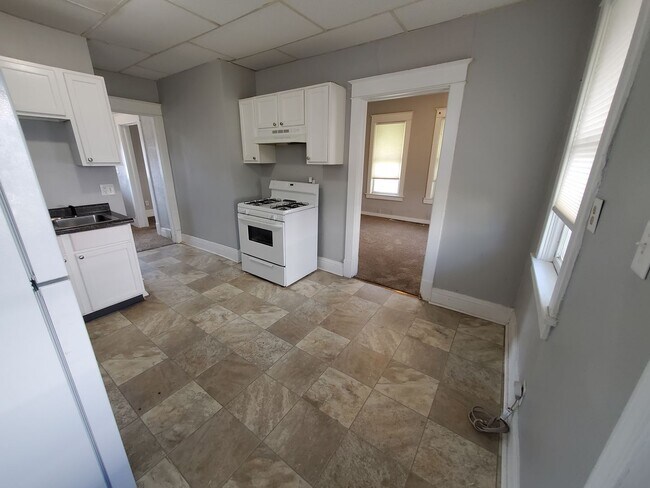 Photo - 2 Bedroom, 1 Full Bath, 2 Story home in th...