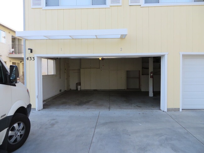 Garage - 433 Vasquez Ct Unit 4