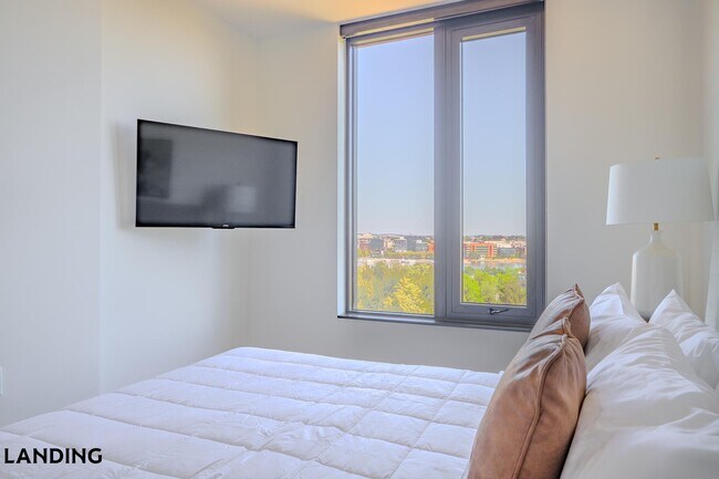 Photo - 632 Howard Rd SE Unidad 1133