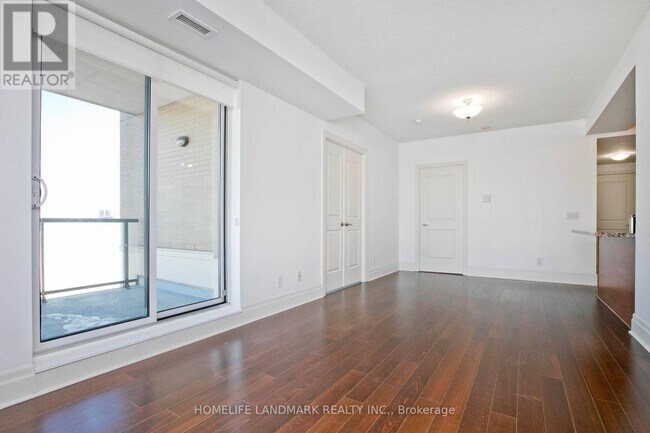 Photo - 151 Upper Duke Crescent Unité 307