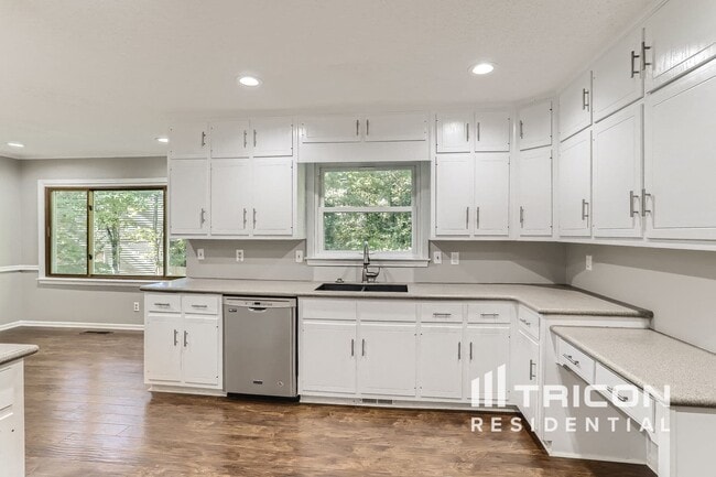 Photo - 10415 Timberstone Rd