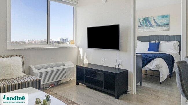 Photo - 305 Dr. M.L.K. Jr St S Unidad 531