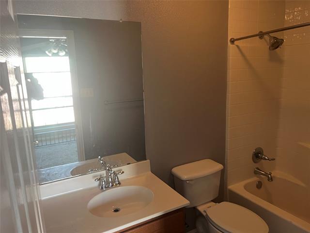 Photo - 213 S Magnolia St