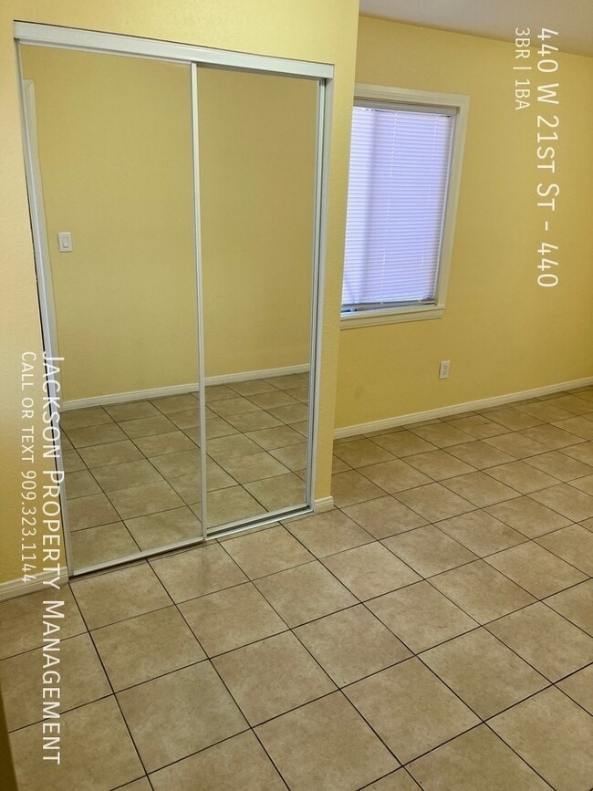 Photo - 440 W 21st St Unidad 440