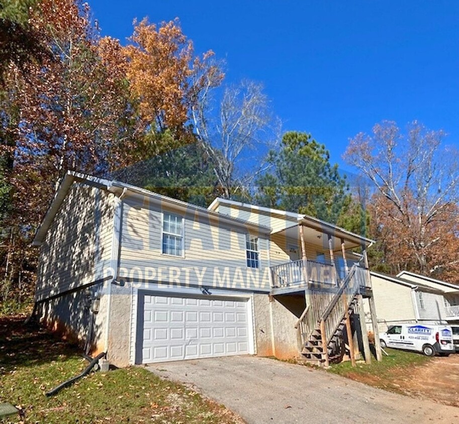 Three bedroom home in Chattanooga! - Three bedroom home in Chattanooga!