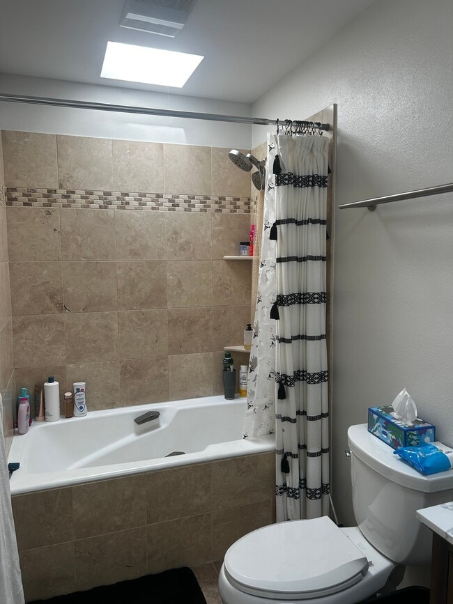 Photo - 1219 S Yosemite Way
