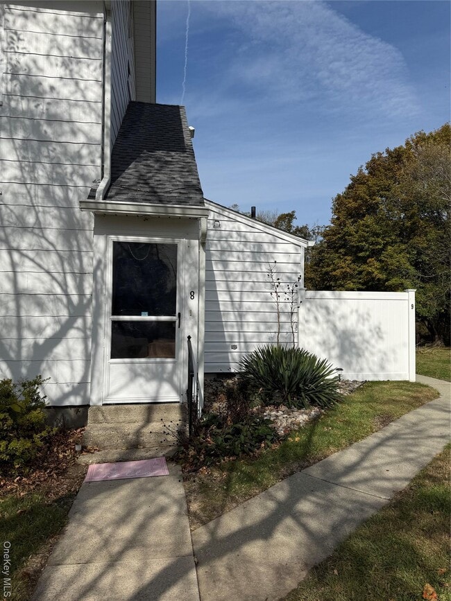 Building Photo - 50 Hurds Corners Rd Unit 8