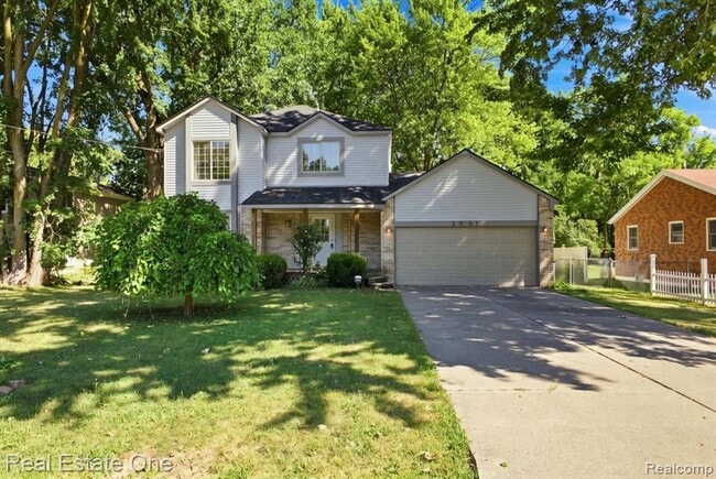 Photo - 2931 Wisconsin Rd