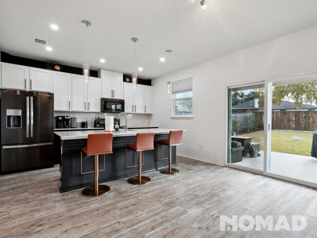 Photo - 625 Weizenbock Ln