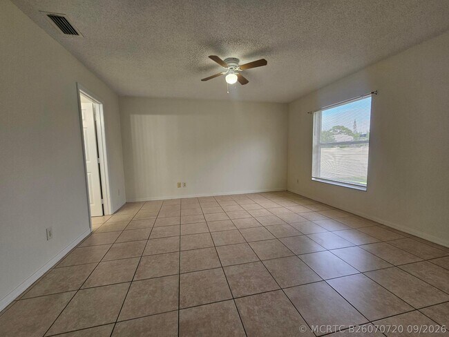Photo - 162 SW Grimaldo Terrace