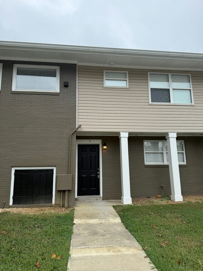 Building Photo - 2050 Nike Dr Rental