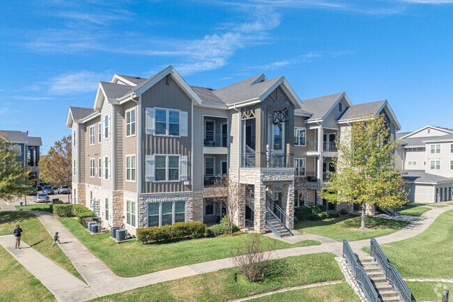 Building Photo - Aliso Briar Forest