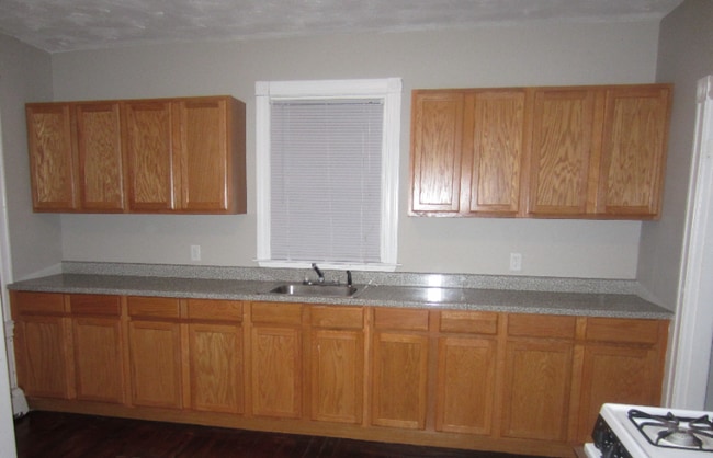 Photo - 161-163 Wood St Unit 1st Floor