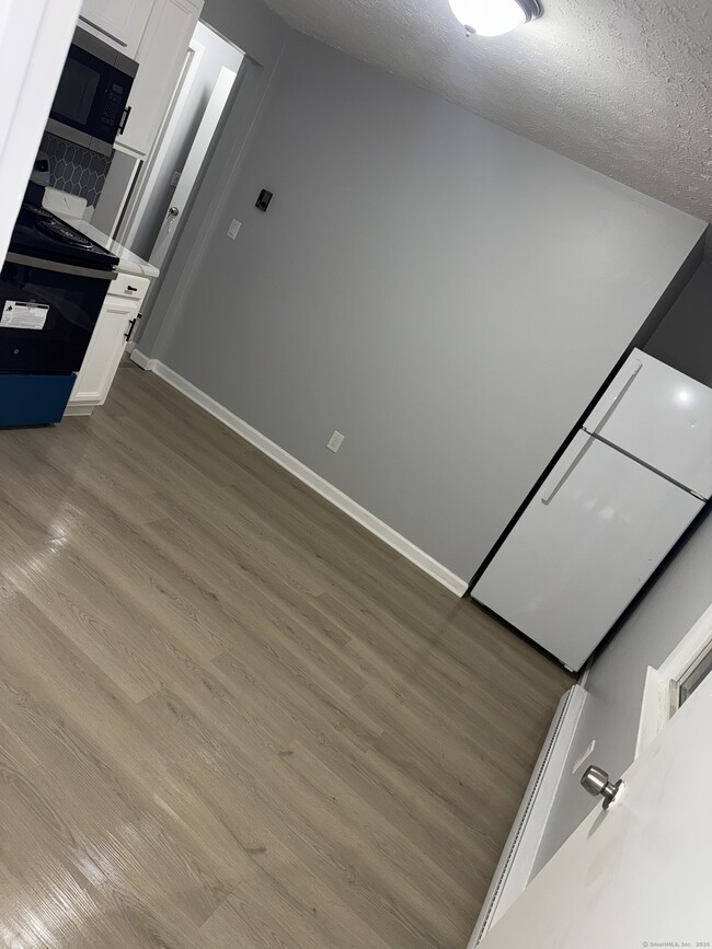 Photo - 641 Middletown Ave Unit 2