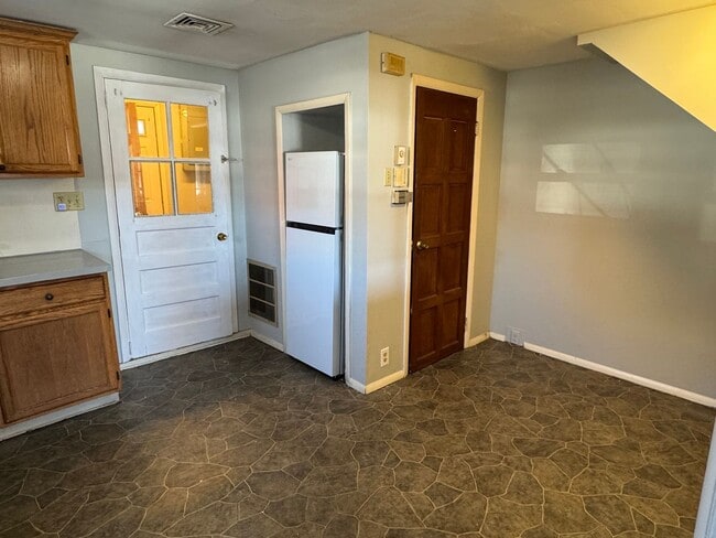 Photo - 2 Bedroom, 1 Bathroom House in Lancaster