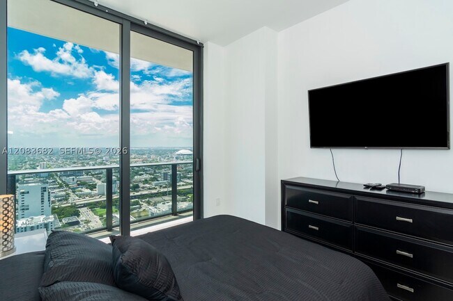 Photo - 55 SW 9th St Unit 4206