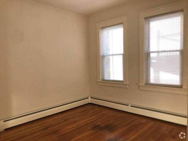 Building Photo - 28 Richter St Unit Floor 3 Rental
