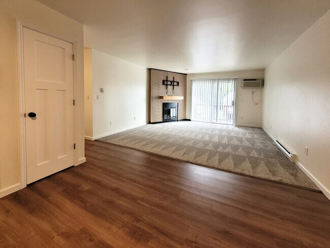 Photo - Cottonwood Creek Apartments