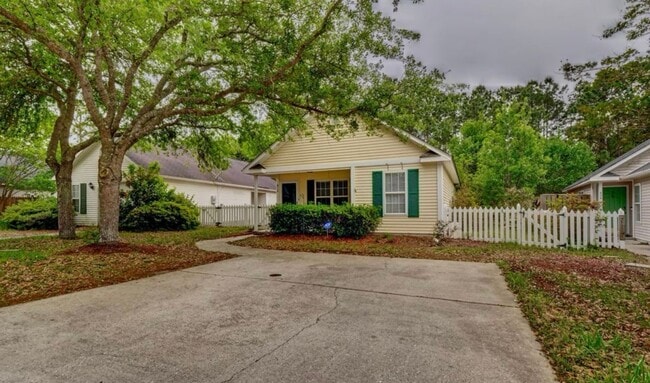 Photo - 3 Bedroom Home located Close To Carolina Beach
