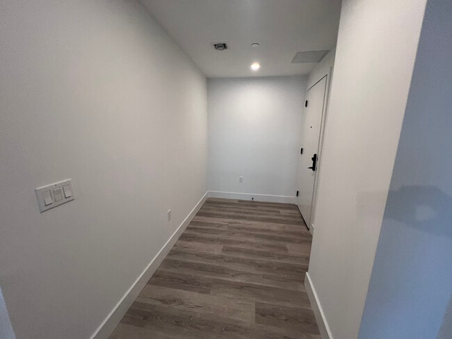 Photo - 83 NW 26th St Unidad A3