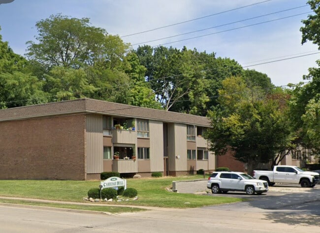 Building Photo - 3400 Knoxville Ave Unit A4