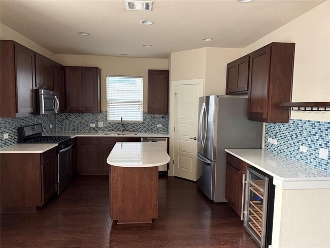 Photo - 2825 Stock Dr