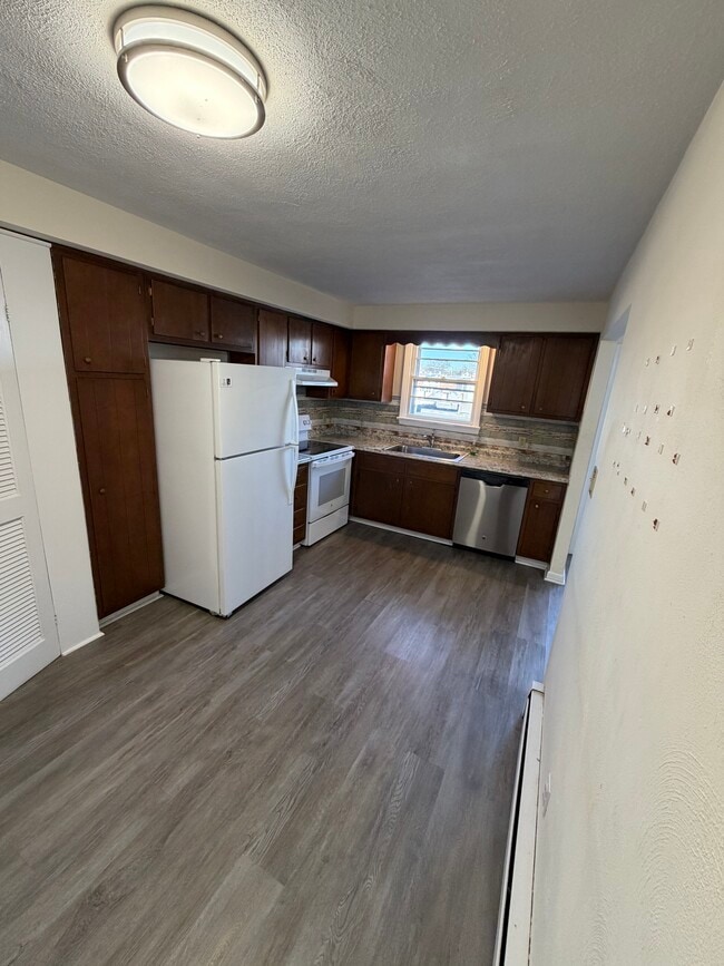 Photo - 16 Cherry St