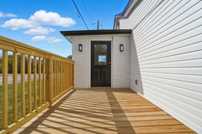 Photo - 6290 Piquad Rd