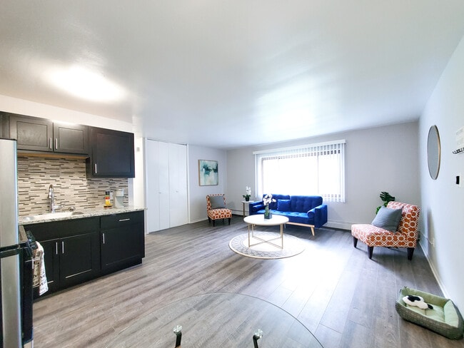 Photo - Smartland One-3-One Apartments