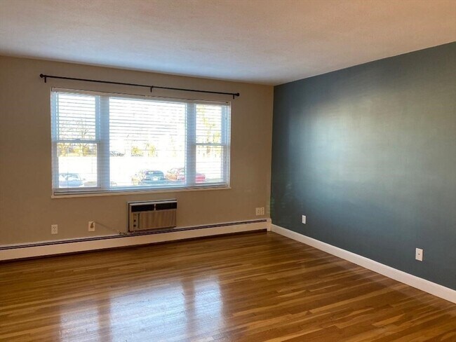 Photo - 32 Whitman Rd Unit 1-3