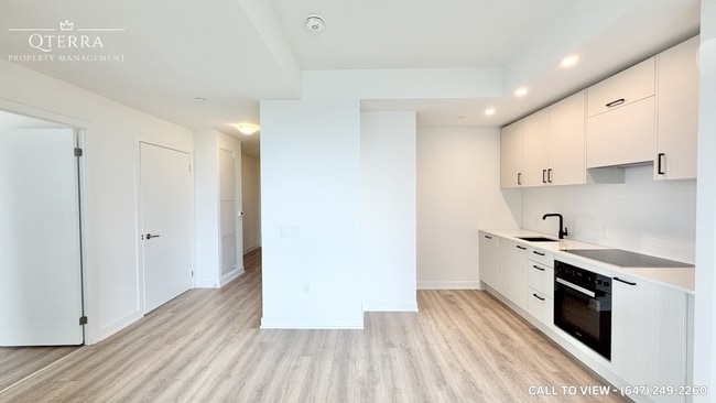 Photo - 1 Quarrington Ln Unit 1 Quarrington Ln, North York, Ontario M3C 0S4